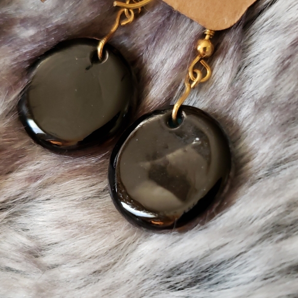 Earrings - Picture 3 of 3